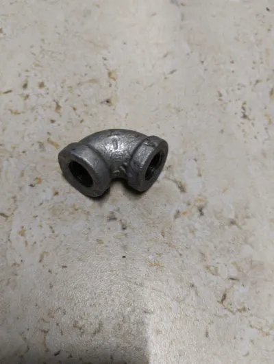 CODO GALVANIZADO DE 1/4