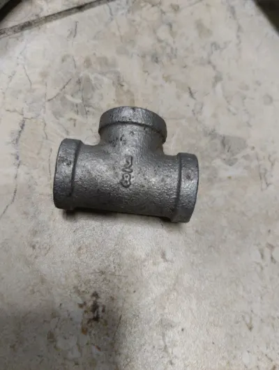 TEE GALVANIZADO 3/8